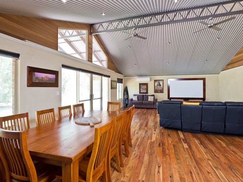 7 Ara Cove, Wandi WA 6167