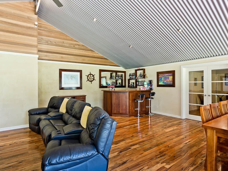 7 Ara Cove, Wandi WA 6167