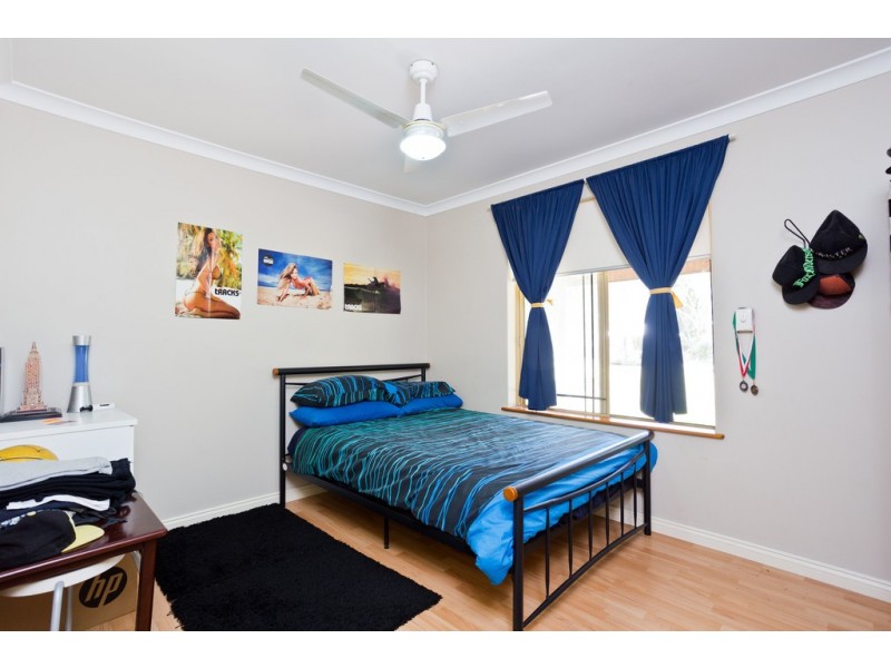 7 Ara Cove, Wandi WA 6167