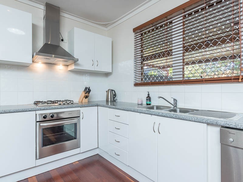 4 Keenan Street, Hamilton Hill WA 6163