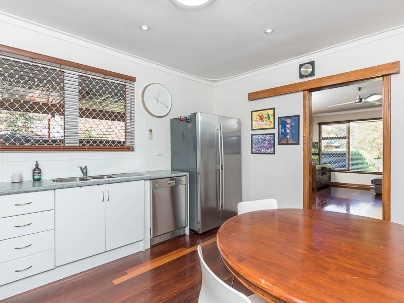 4 Keenan Street, Hamilton Hill WA 6163