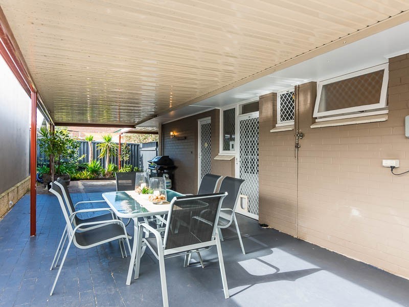 4 Keenan Street, Hamilton Hill WA 6163