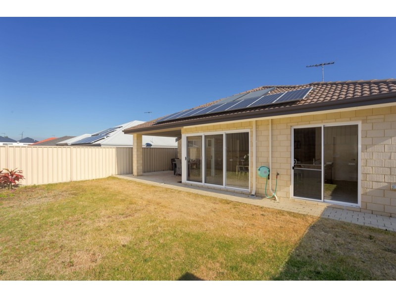 5 Ninghan Lookout, Beeliar WA 6164