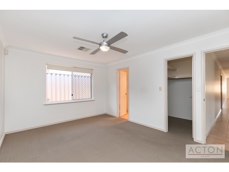 2 Picotee Mews, Coogee WA 6166