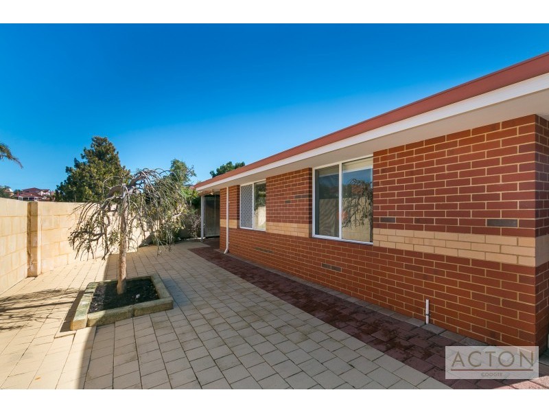 2 Picotee Mews, Coogee WA 6166