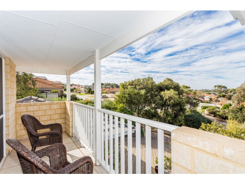 15 Peel Road, Coogee WA 6166