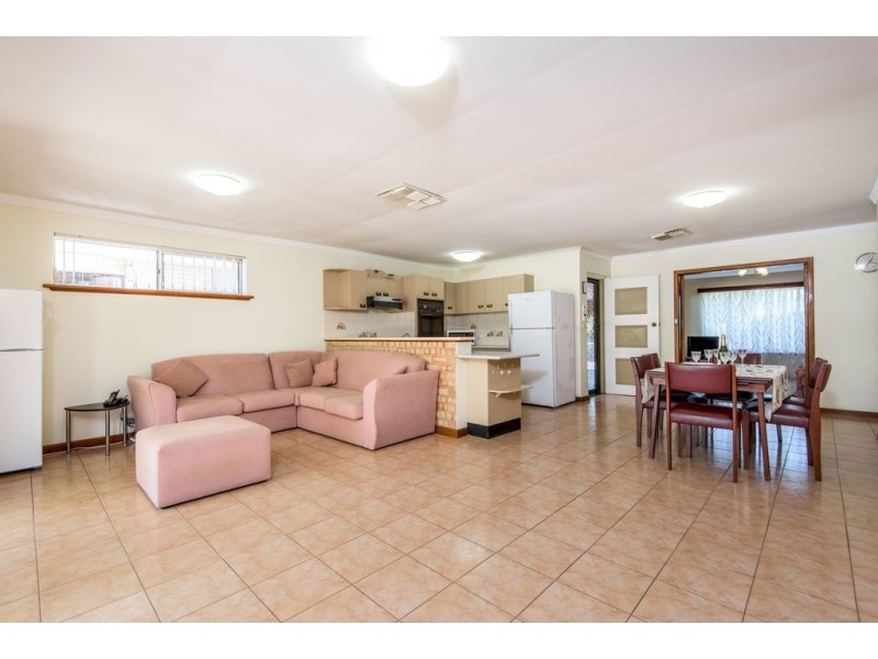 14 Norland Way, Spearwood WA 6163