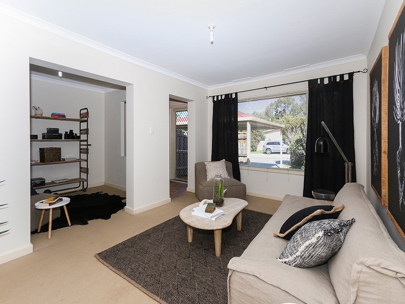 22C Alonso Street, Coolbellup WA 6163