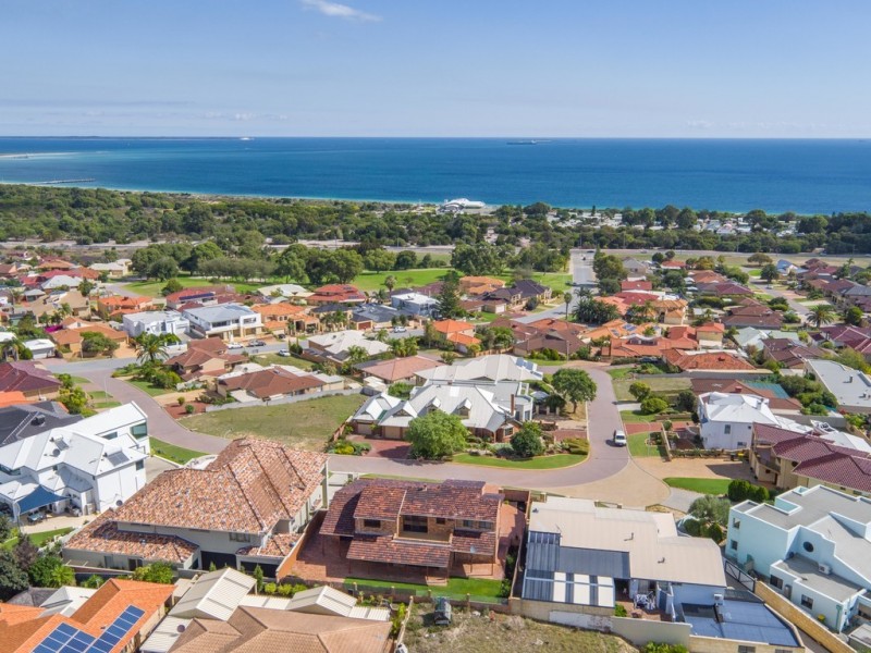 21 Anitra Court, Coogee WA 6166