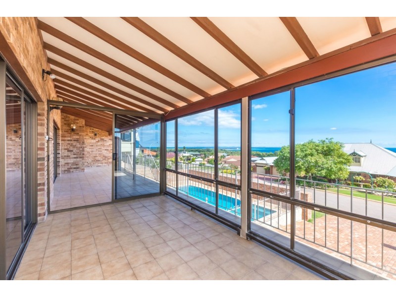 21 Anitra Court, Coogee WA 6166