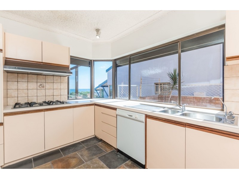 21 Anitra Court, Coogee WA 6166