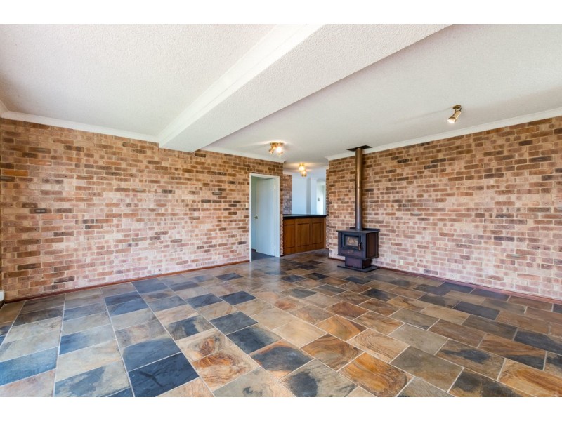 21 Anitra Court, Coogee WA 6166