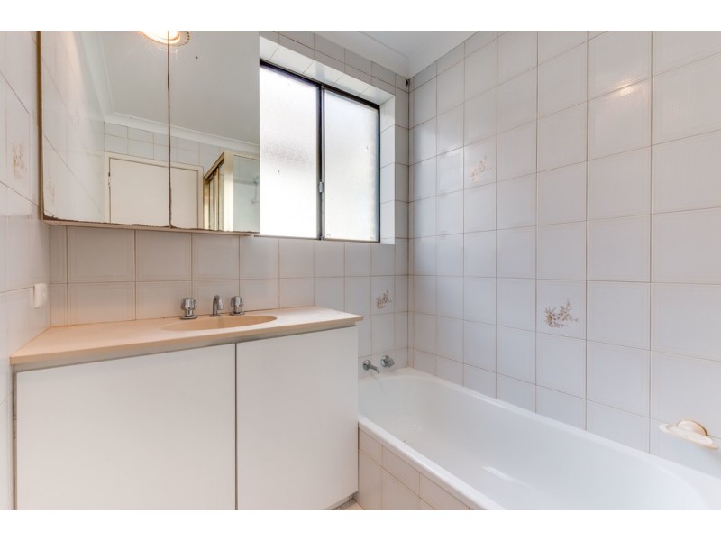 21 Anitra Court, Coogee WA 6166