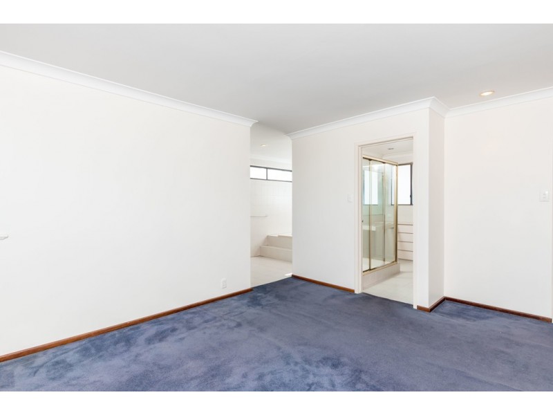 21 Anitra Court, Coogee WA 6166