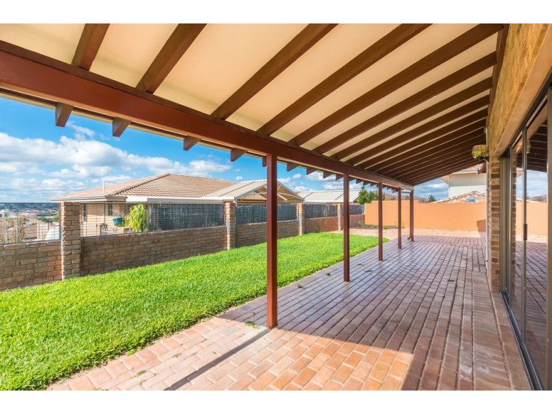 21 Anitra Court, Coogee WA 6166