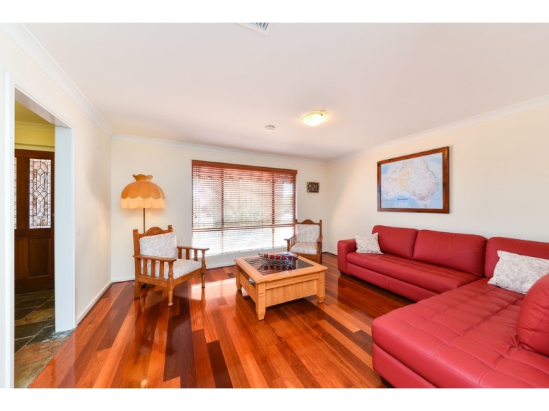 4 Sheridan Court, Munster WA 6166