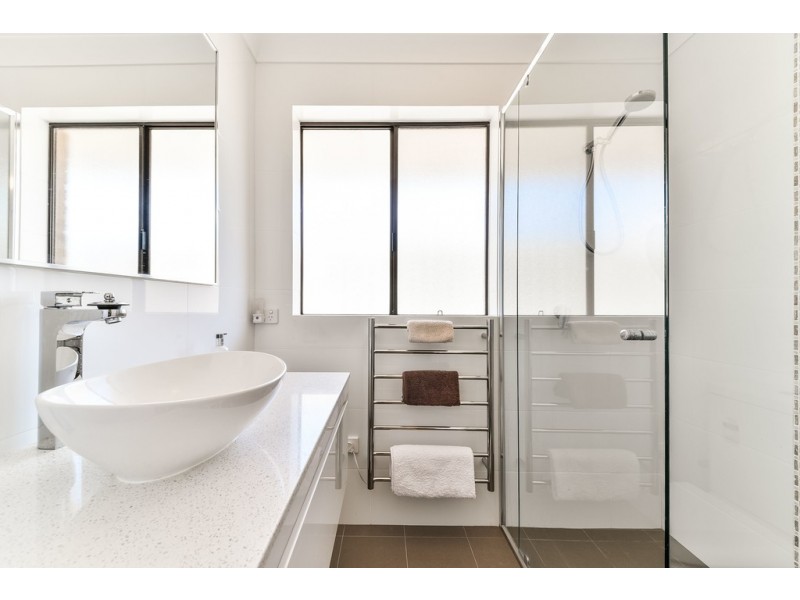 4 Sheridan Court, Munster WA 6166