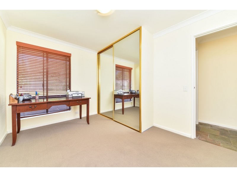 4 Sheridan Court, Munster WA 6166