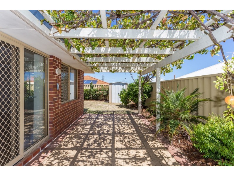 137 Parkway Road, Bibra Lake WA 6163