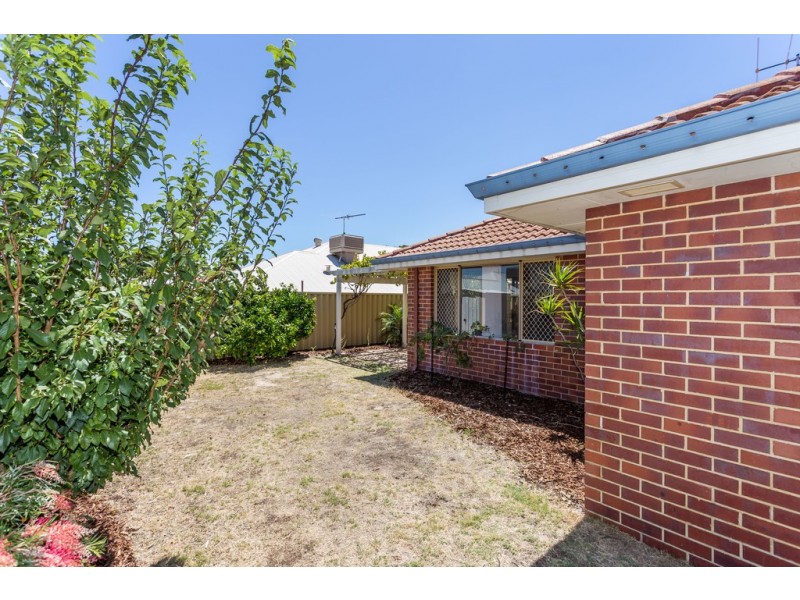 137 Parkway Road, Bibra Lake WA 6163