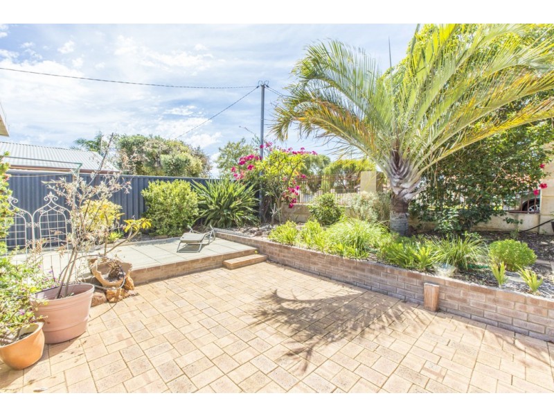 23 Erpingham Road, Hamilton Hill WA 6163