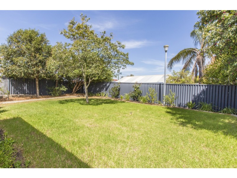 23 Erpingham Road, Hamilton Hill WA 6163