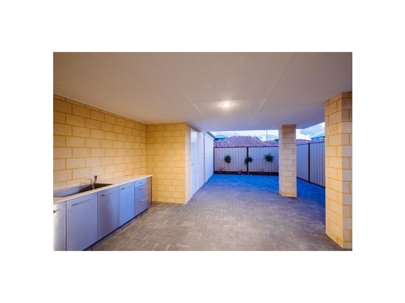 34A Mayor Road, Coogee WA 6166