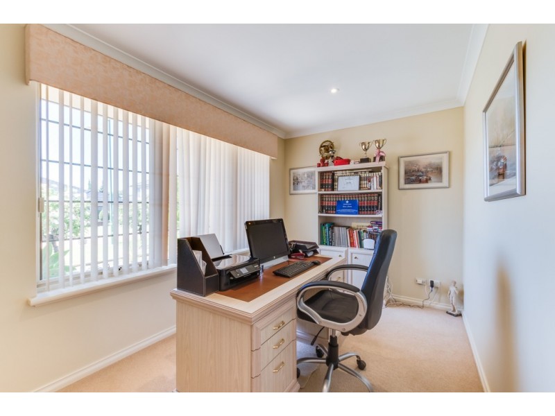 37 Lomandra Drive, Canning Vale WA 6155