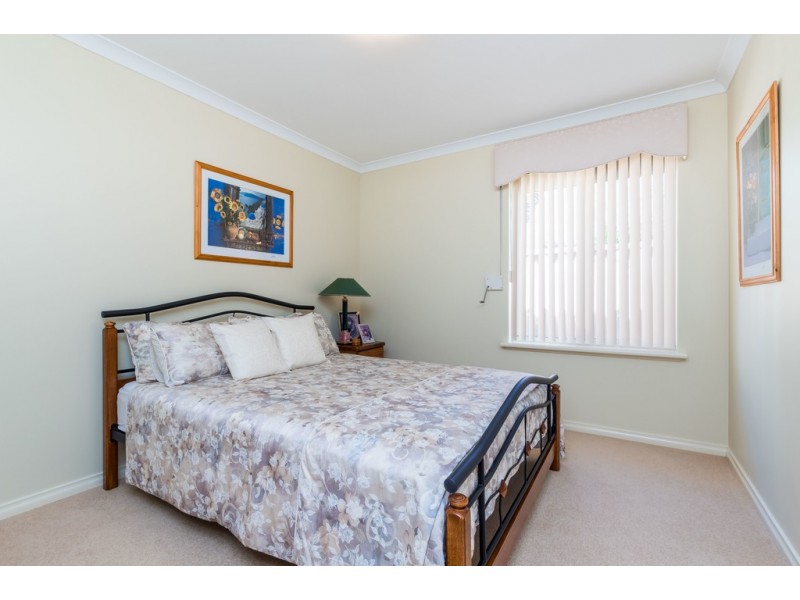 37 Lomandra Drive, Canning Vale WA 6155
