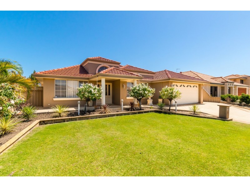 37 Lomandra Drive, Canning Vale WA 6155