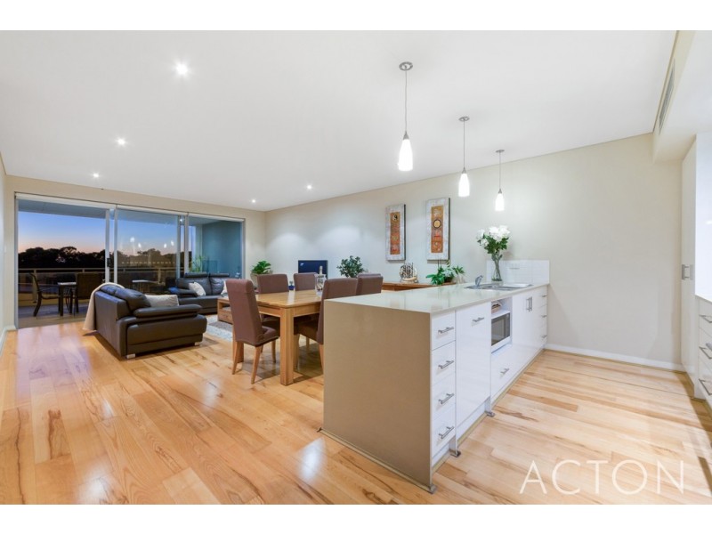 2/52 Rollinson Road, North Coogee WA 6163