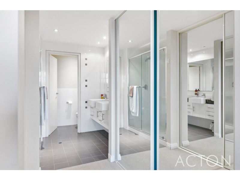 2/52 Rollinson Road, North Coogee WA 6163