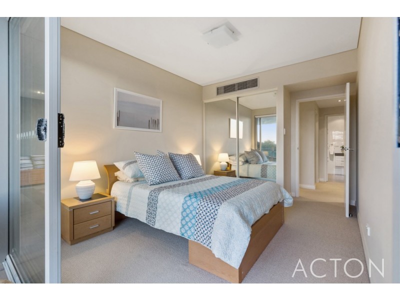 2/52 Rollinson Road, North Coogee WA 6163