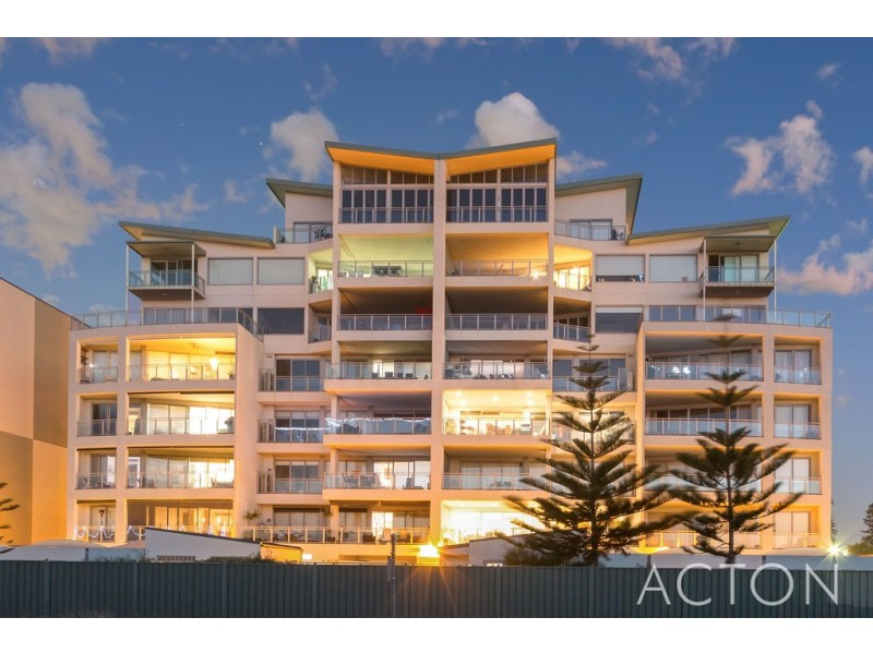 2/52 Rollinson Road, North Coogee WA 6163