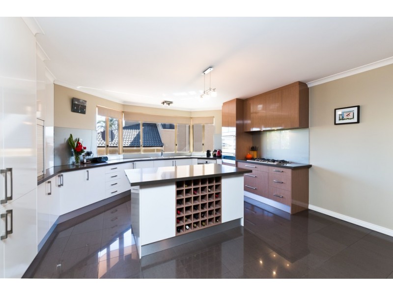 16 Motril Avenue, Coogee WA 6166