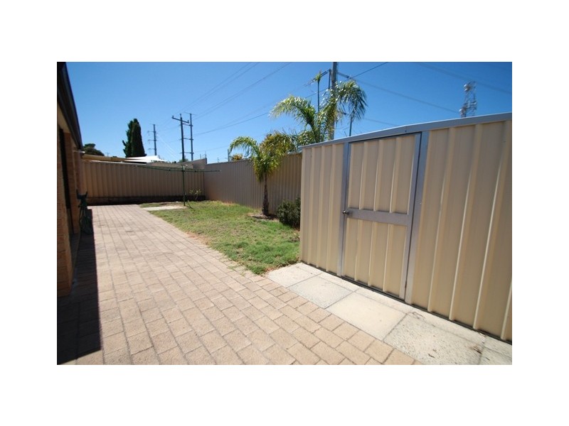 64 Beedelup Loop, Bibra Lake WA 6163