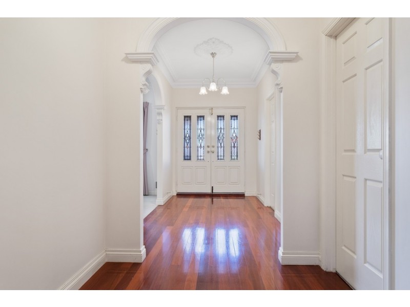 13 Lupin Way, Coogee WA 6166