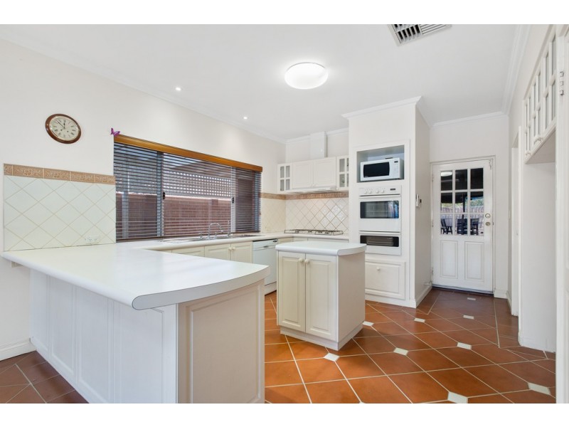 13 Lupin Way, Coogee WA 6166