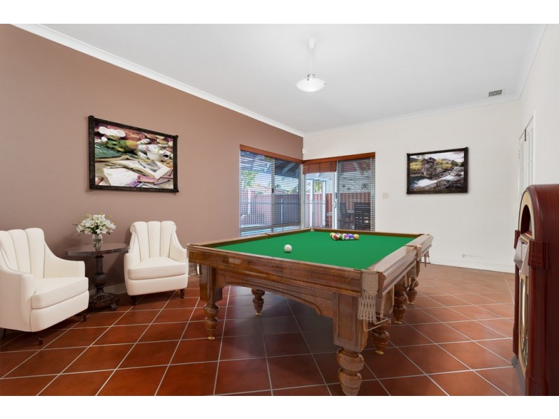 13 Lupin Way, Coogee WA 6166