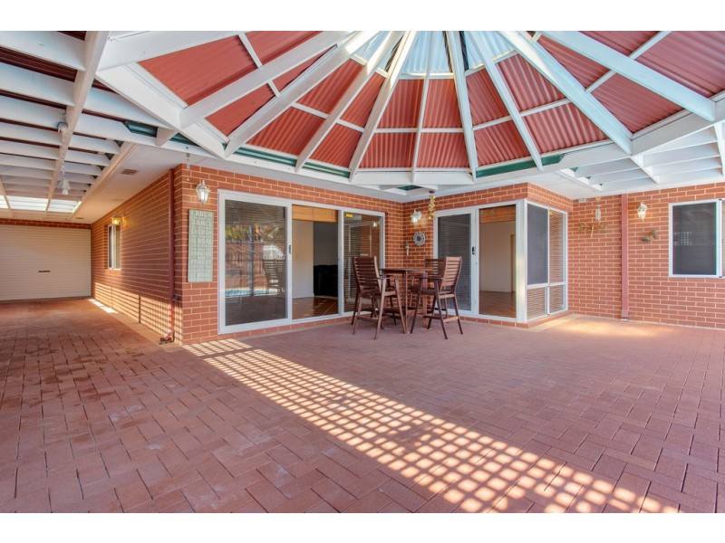 13 Lupin Way, Coogee WA 6166