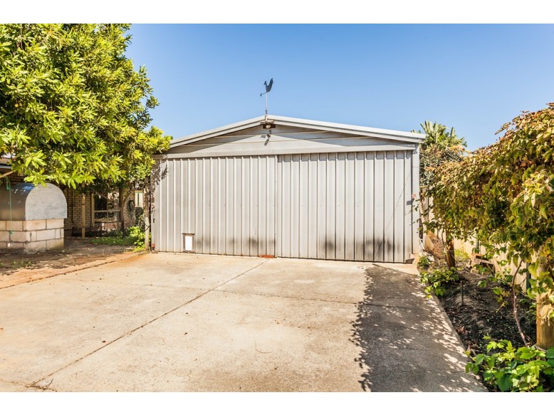119 Meller Road, Bibra Lake WA 6163