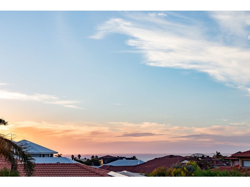 14 Toulon Grove, Coogee WA 6166