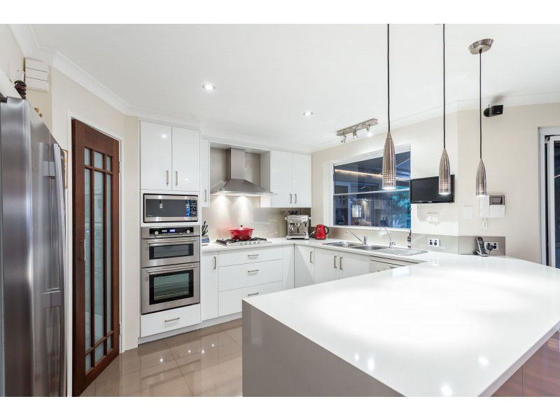 14 Toulon Grove, Coogee WA 6166