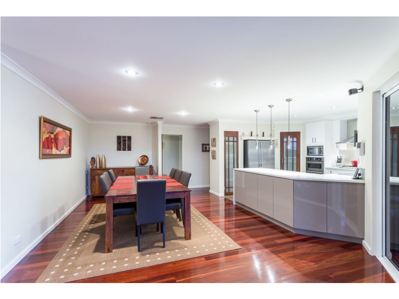 14 Toulon Grove, Coogee WA 6166