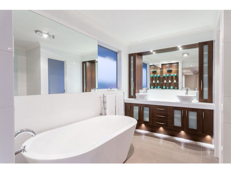 14 Toulon Grove, Coogee WA 6166