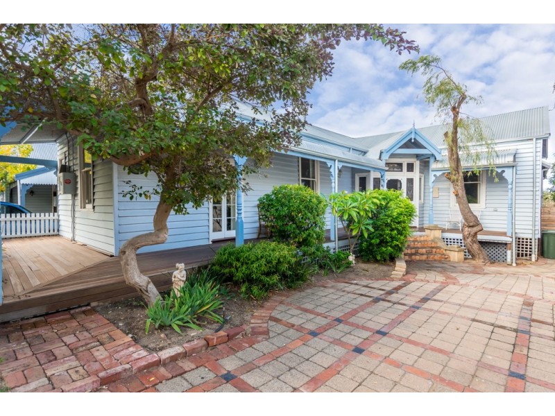 76 Duke Street, East Fremantle WA 6158