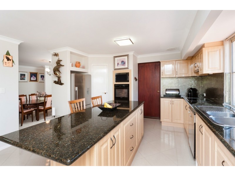 4 Palma Place, Coogee WA 6166