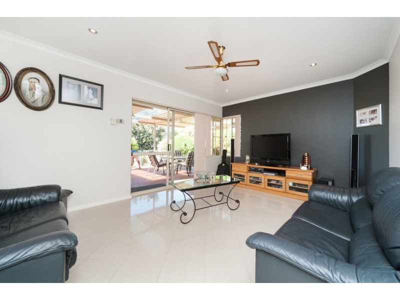 4 Palma Place, Coogee WA 6166