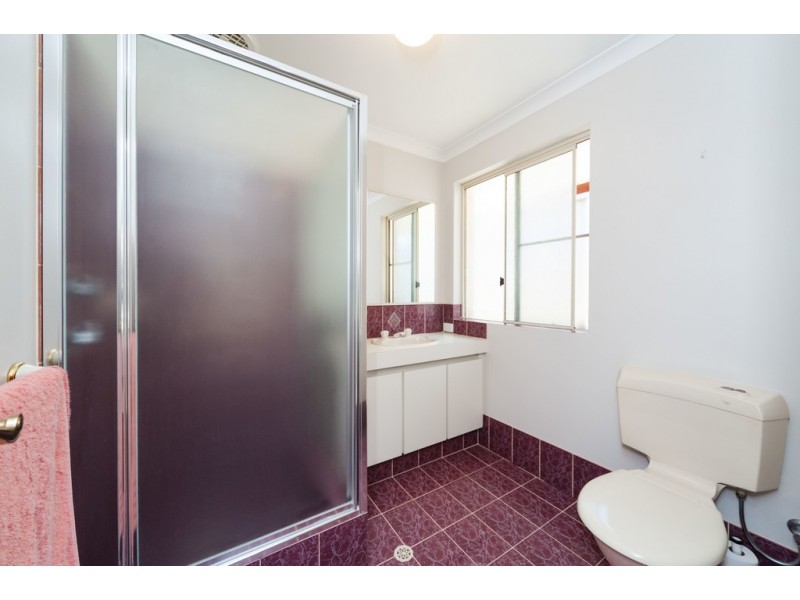 4 Palma Place, Coogee WA 6166