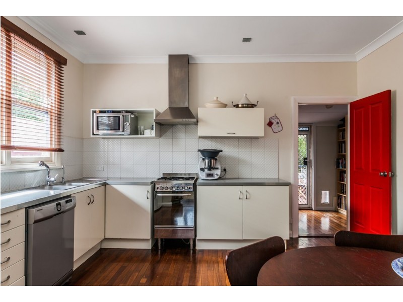 6 Hood Street, Hamilton Hill WA 6163